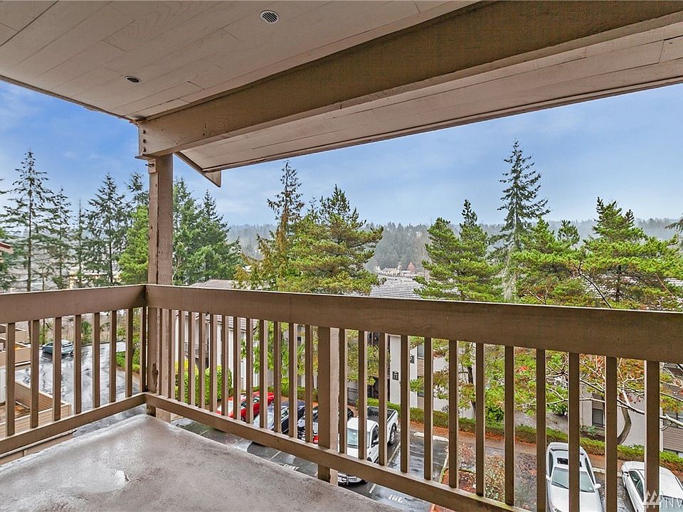 1st image of 10418 NE 32nd Pl APT C306