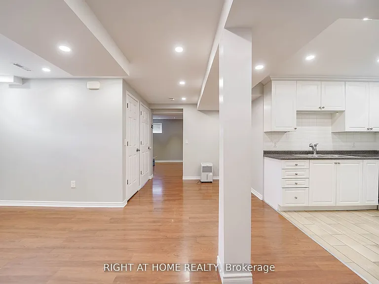 2 Iangrove Ter — Photo 10