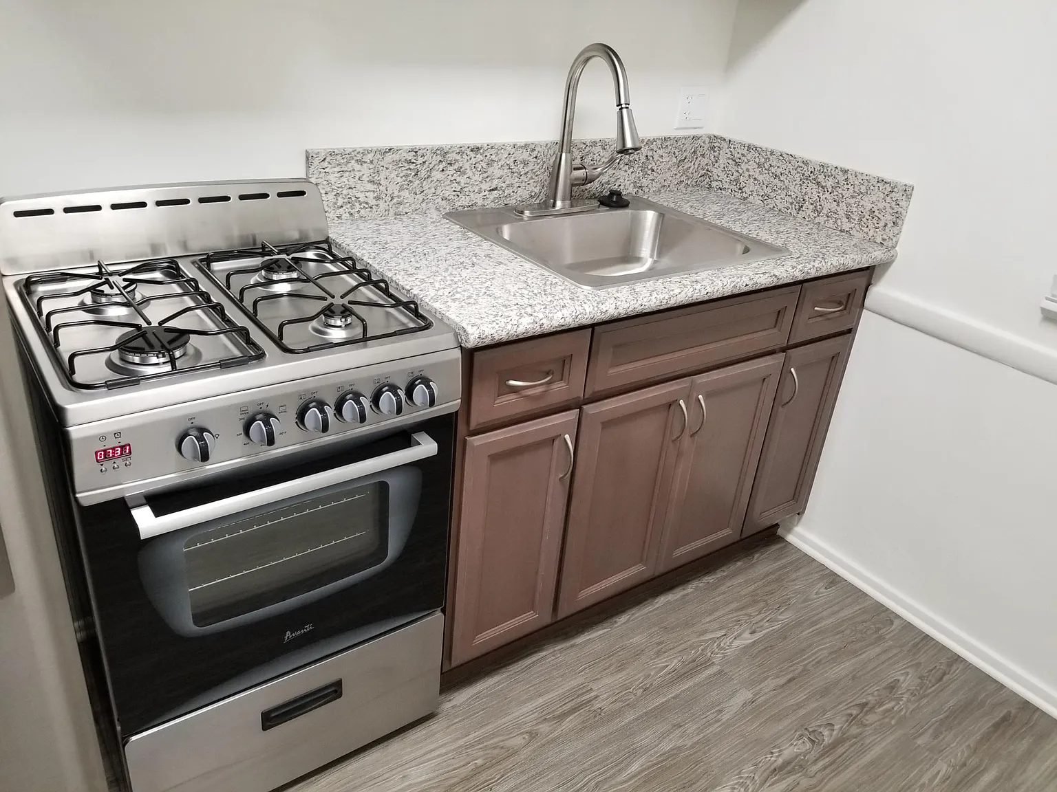 Studio, $1,895 — Photo 4