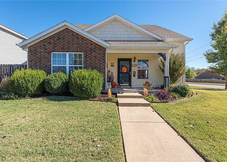 1st image of 4318 W Sweetgum Ln