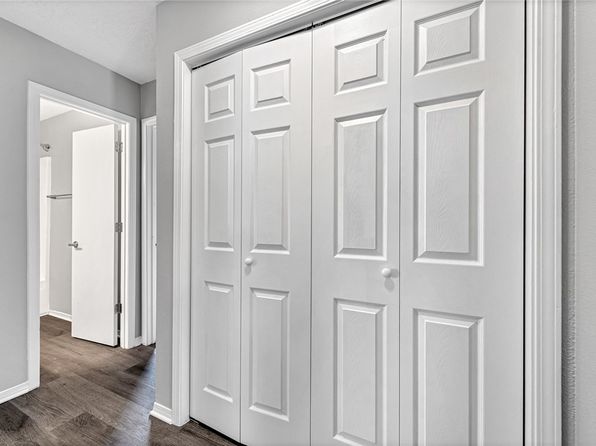 fayetteville-arkansas-448576526 picture