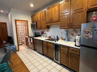 374 North St APT 4, Boston, MA 02113