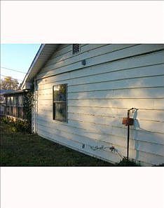 2nd image of 120 SW 50th St