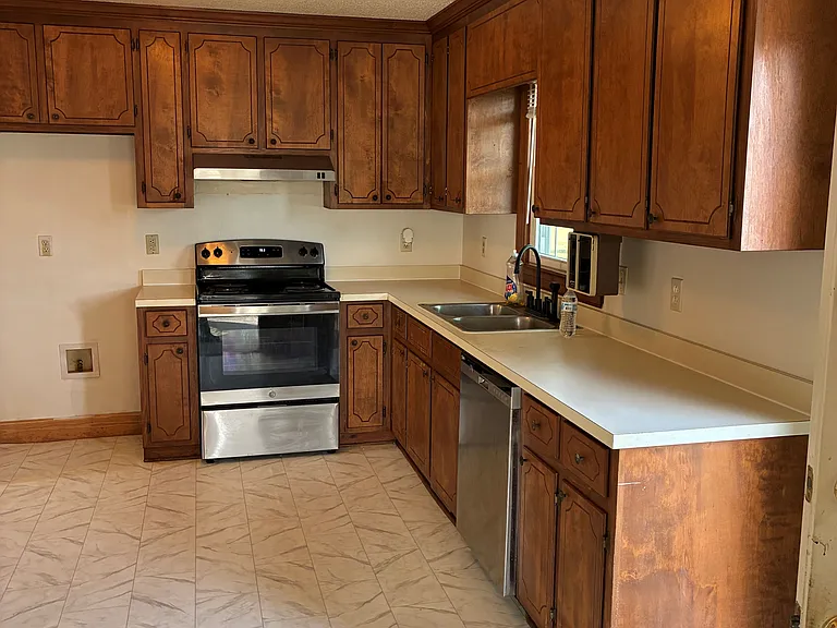 2835 Lancaster Rd NW — Photo 6