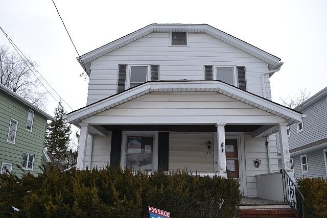 1st image of 69 Theron St