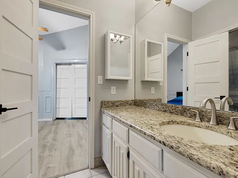 901 Green Brook Dr — Photo 22