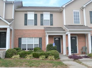3021 Golden Dale Ln, Charlotte, NC 28262