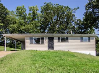 44 Lois Ln, Fenton, MO 63026
