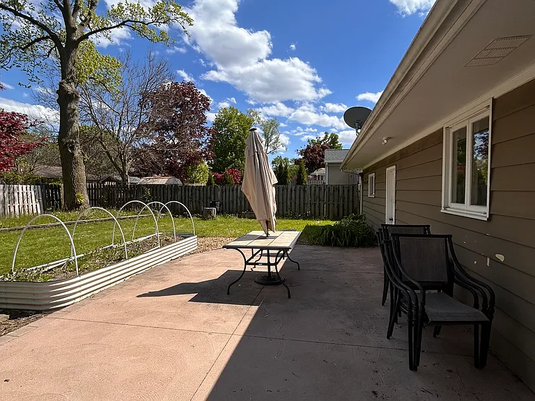 5115 Old Colony Rd — Photo 24
