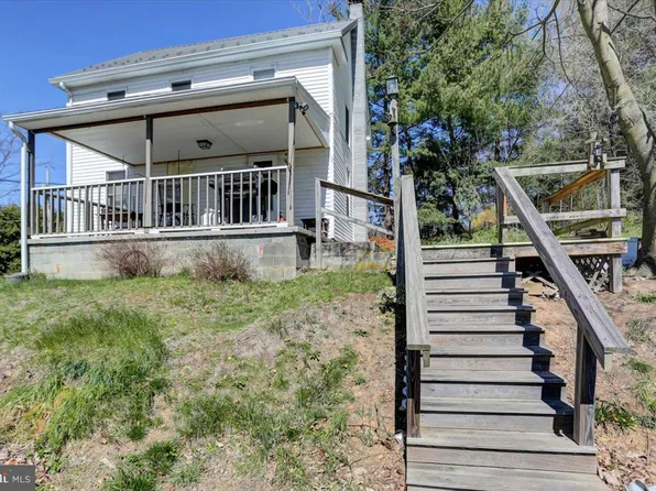 9116 Tomstown Rd, Waynesboro, PA 17268