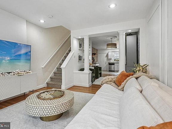 5th image of 2204 Kimball St