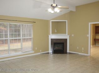 10430 Lazy Creek Dr, Olive Branch, MS 38654