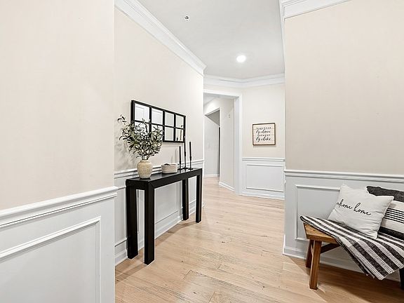 2nd image of 3 Peters Farm Way #107