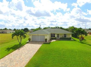 2046 NE 25th Ter, Cape Coral, FL 33909