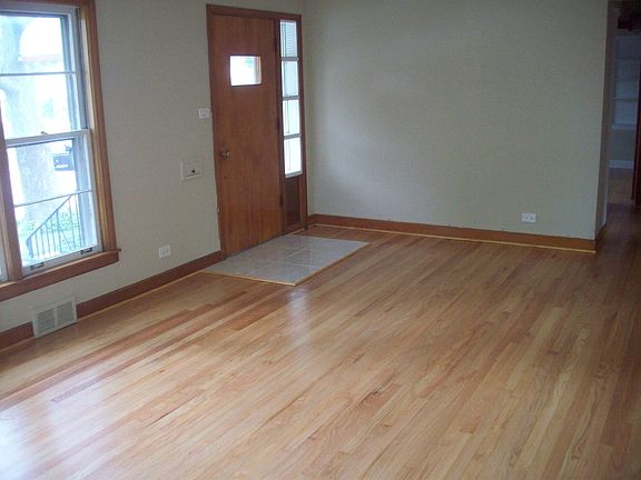 3rd image of 2847 Hawthorne St