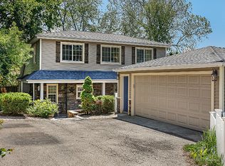 171 N Kenilworth Ave, Glen Ellyn, IL 60137