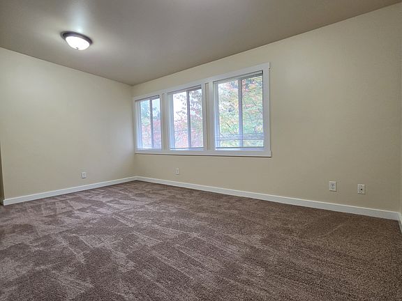 5th image of 1446 E Roy St APT 303