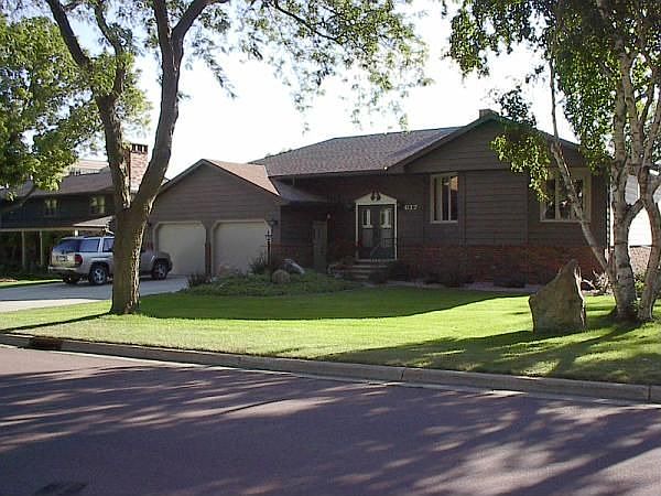 1st image of 617 Shoreacres Dr