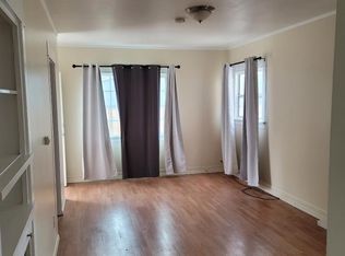 565 Walnut Ave #4, Long Beach, CA 90802