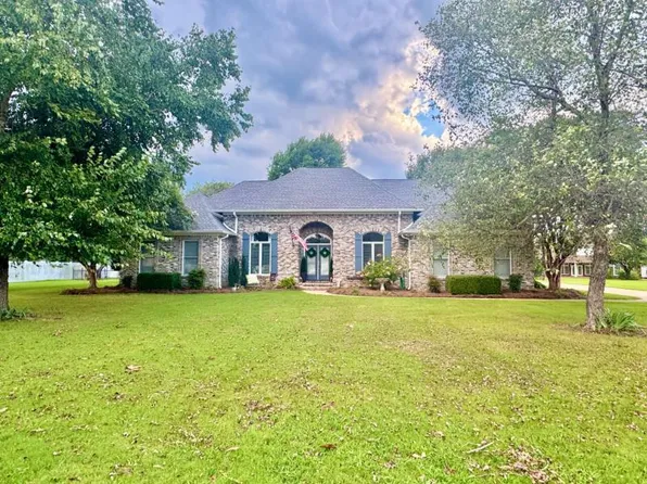 2815 Orchid Cir, Tupelo, MS 38801