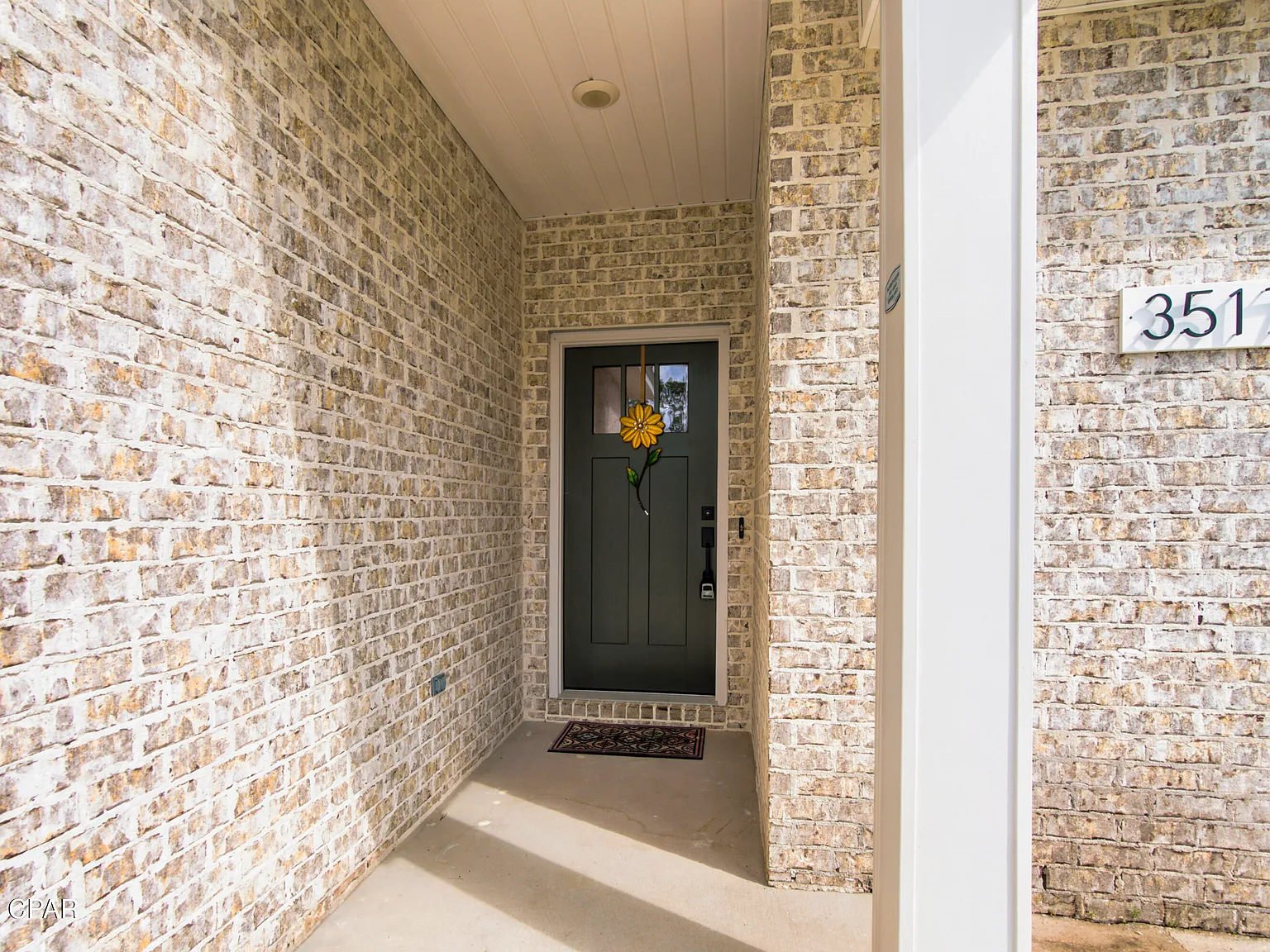 4 bed, 1421 sqft, $2,250 — Photo 4