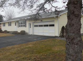 791 Fer Corner Dr, Cortland, NY 13045
