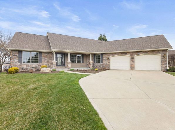 6613 Dockside Dr, South Bend, IN 46628