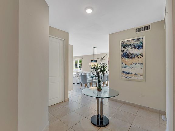 2nd image of 25 Calle Turquoise #324