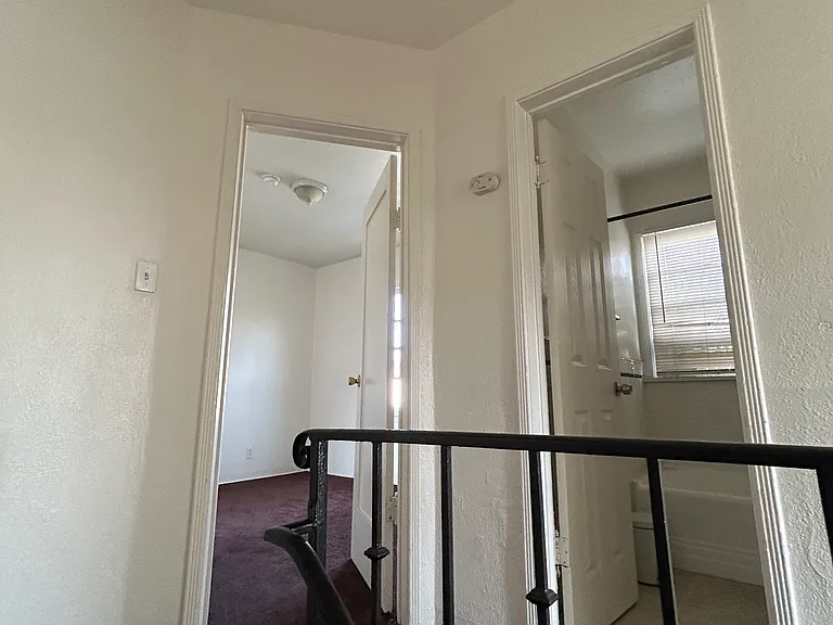 4333 8th Ave — Photo 4