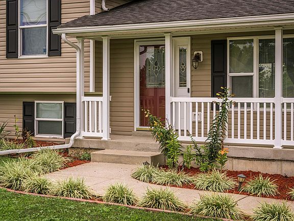 5th image of 354 Gene St