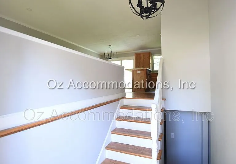 707 N Seminole Dr — Photo 6