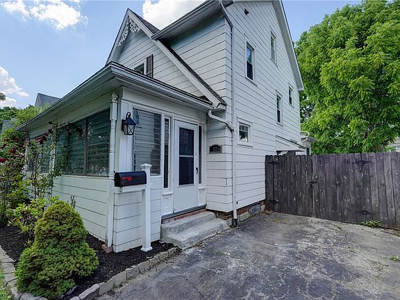 2nd image of 52 Edgemont Rd
