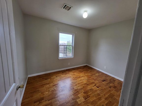 5th image of 742 Bergen St #C