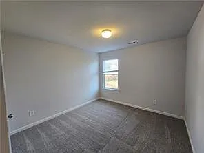 647 Skye Dr — Photo 13