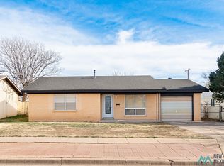 1821 Gerry Dr, Clovis, NM 88101