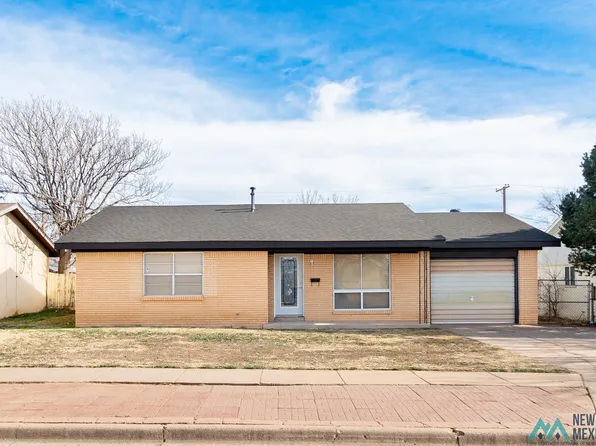 1821 Gerry Dr, Clovis, NM 88101