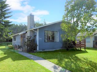 1306 W 15th St, Port Angeles, WA