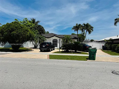 15765 SW 139th Ave Photo 1