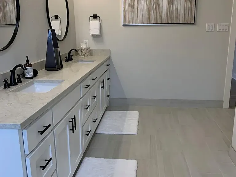 306 Village Way — Photo 7