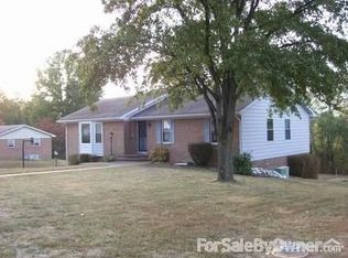 5288 Chastain Dr, Evansville, IN 47720
