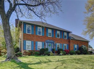 833 Kemp Meadow Dr, Chesapeake, VA 23320
