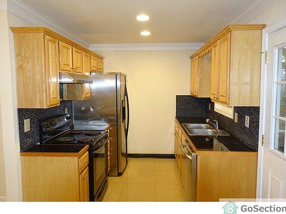 4th image of 3065 Destin Cir