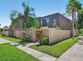 904 9th Court, Palm Beach Gardens, FL 33410