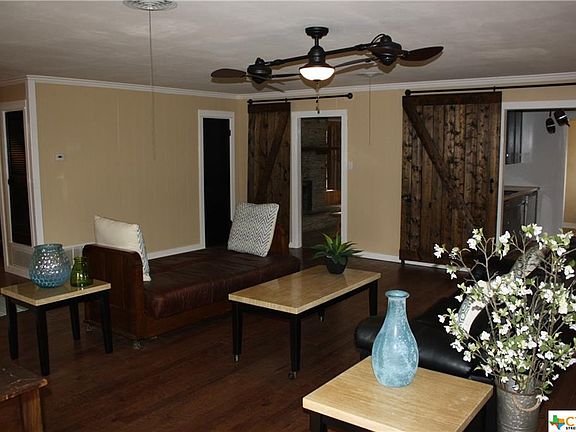 4th image of 110 N Willis St