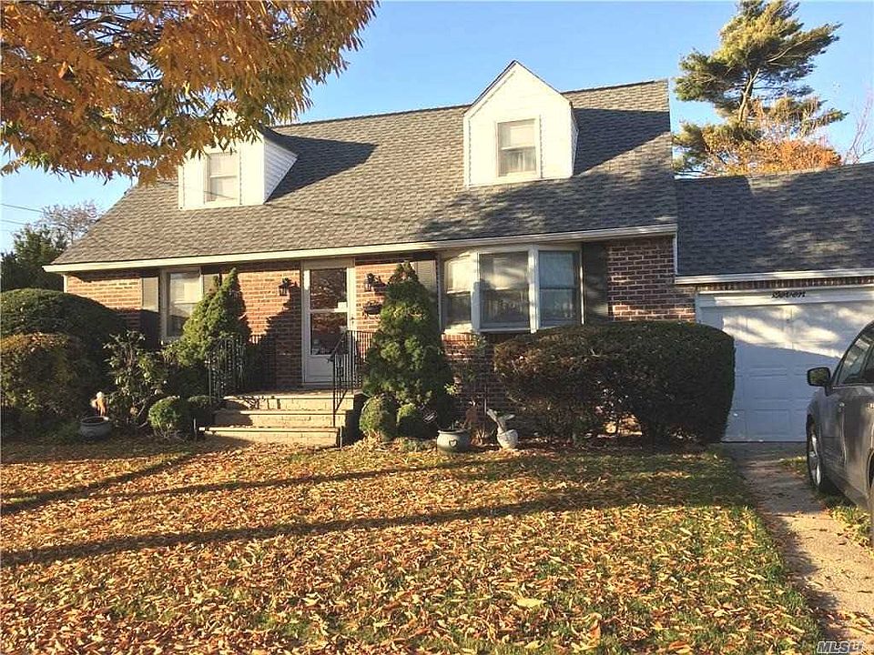 1st image of 7 Somerset Ave
