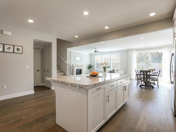 5th image of 2484 Amaryl Dr
