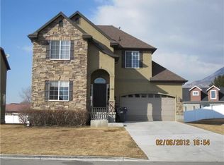 495 E Apple Grove Ln, Pleasant Grove, UT 84062