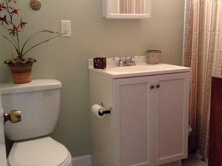 427 Rosebank Ave #C — Photo 3