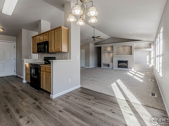 3rd image of 301 Tartan Dr