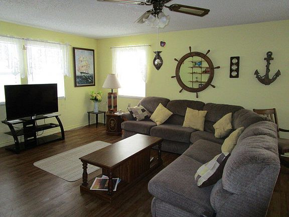 3rd image of 119 Perch Ln
